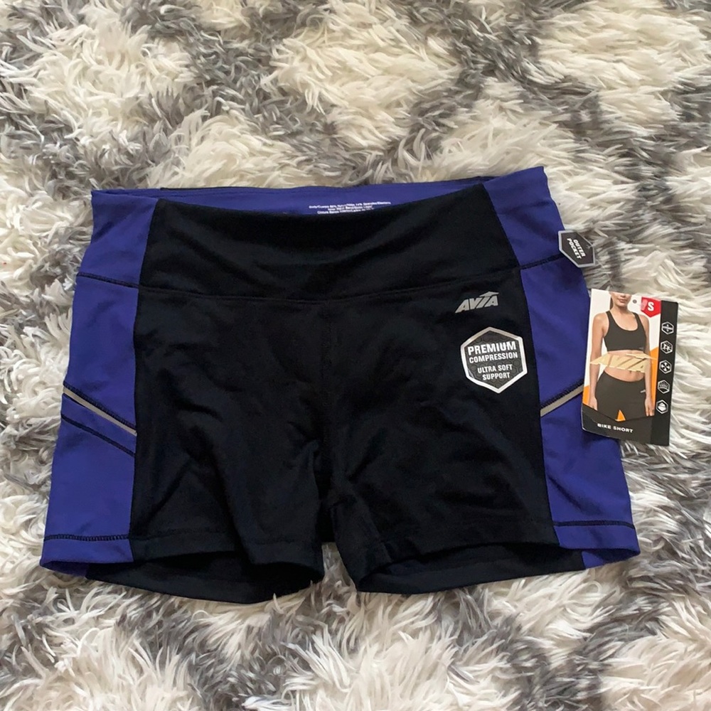Avia bike shorts